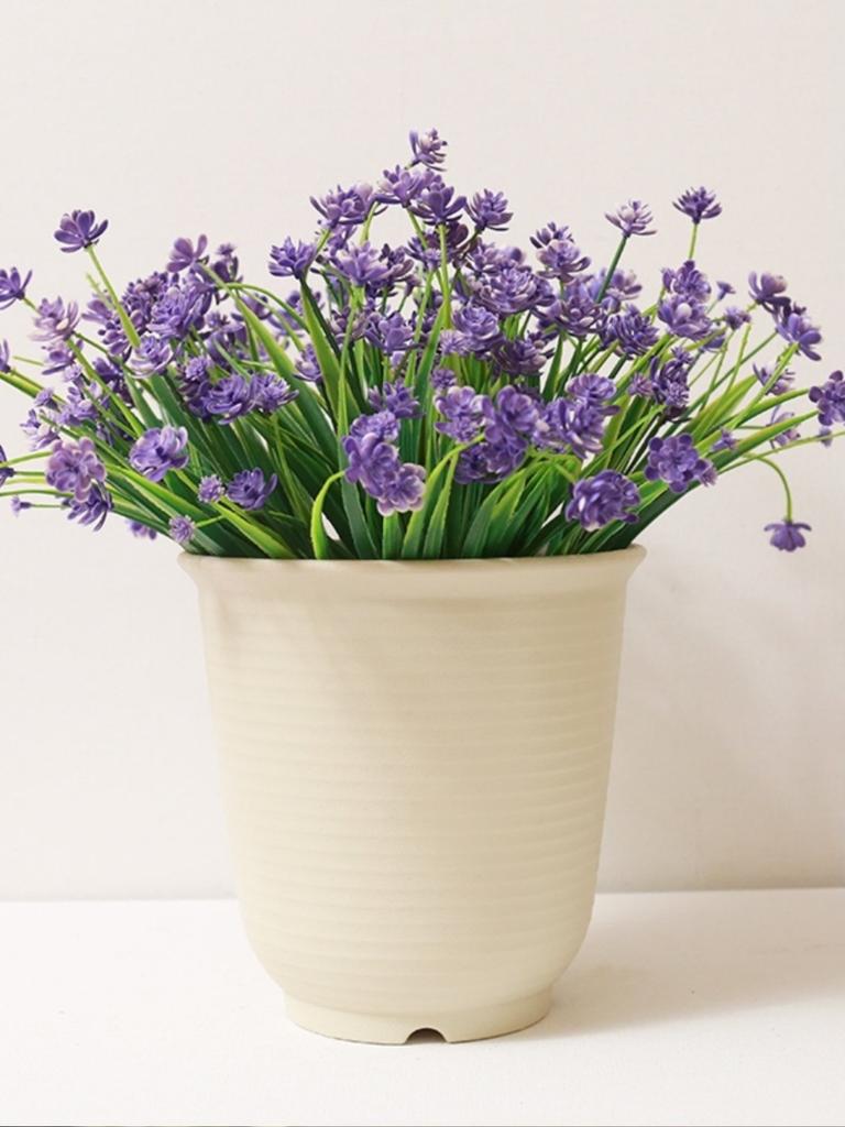 Large Size Resin Nordic Style Plastic Flower Pots for Indoor And Outdoor Use Simulation Ceramic Plant Pots for Succulents