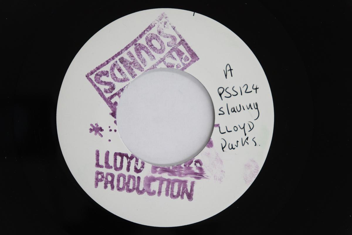 

7inch Record LLOYD PARKS - Slaving (Steppers Cut) / Version PSS124 NOT ON LABEL/ P 2017 UK Reggae, Ska & Dub Used