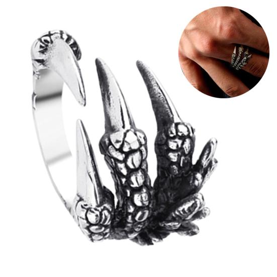 

Превосходное мужское кольцо с характерным легким дизайном когтя дракона
