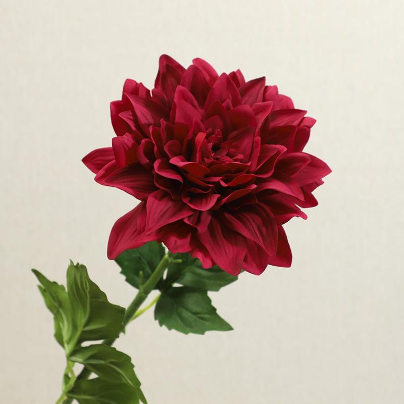 

Увлажняющее прикосновение Далия Искусственные цветы Украшение для дома Гостиная Цветочное искусство Украшения Букеты из искусственных цветов темно-красного