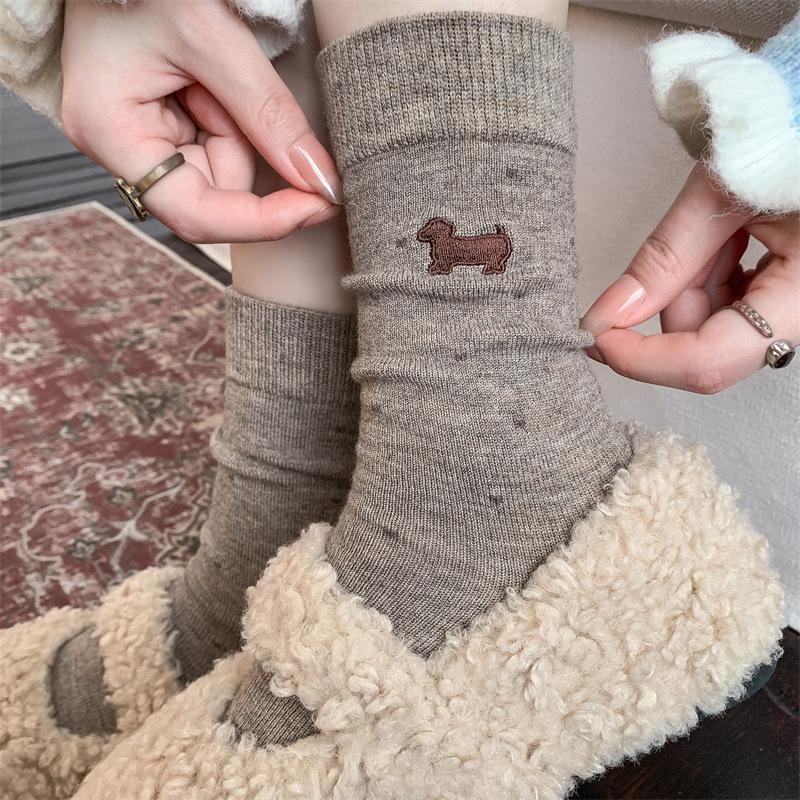 

Кашемировые носки, Женские осенне-зимние мультяшные носки до середины икры с вышивкой в виде сосисок, Шерстяные носки, Теплые утолщенные махровые носки 1 pair света кофе