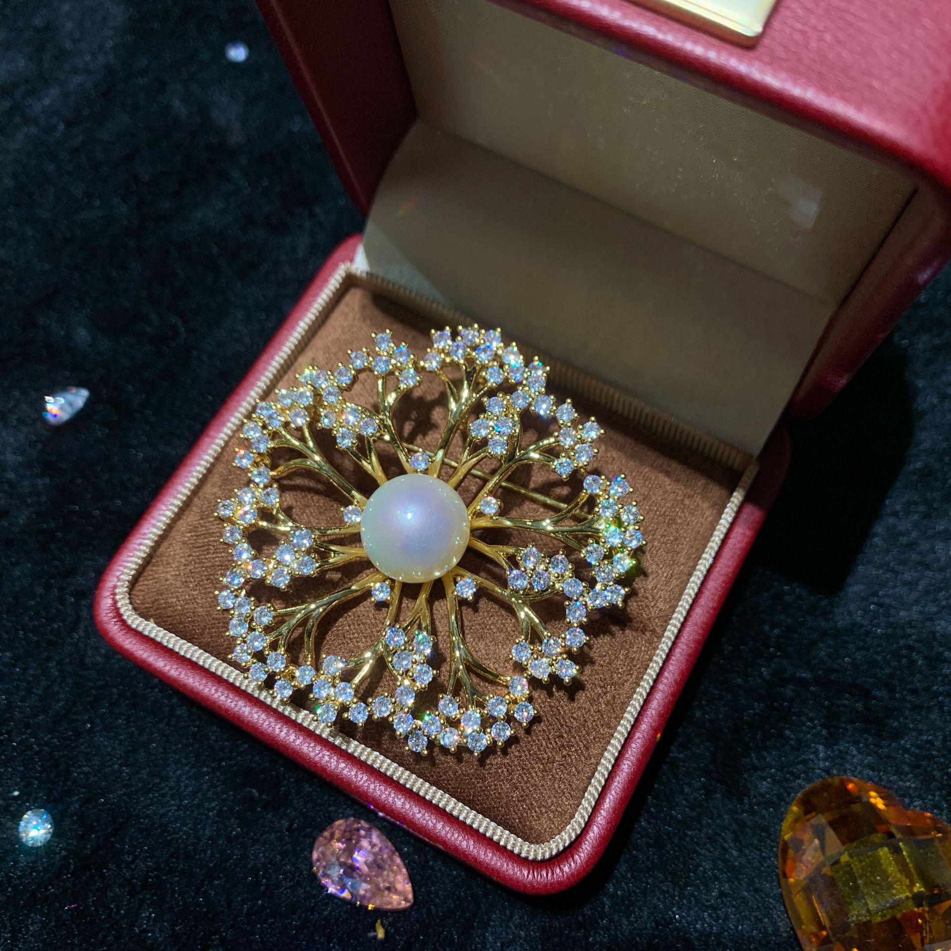 Elegant Green Agate Dandelion Brooch with Pearl Accent