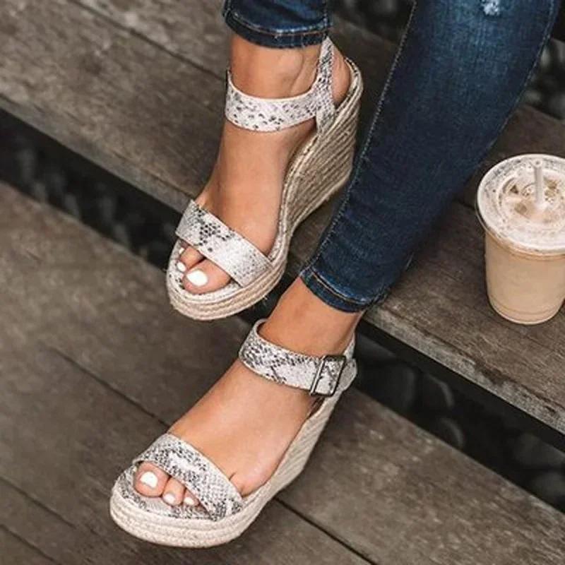 Dolgu Topuk Sandaletler 2024 Moda Örgü Platform Büyük Beden Yüksek Topuk Sandaletler Kalın Taban Retro Açık Burun Kadın Ayakkabıları