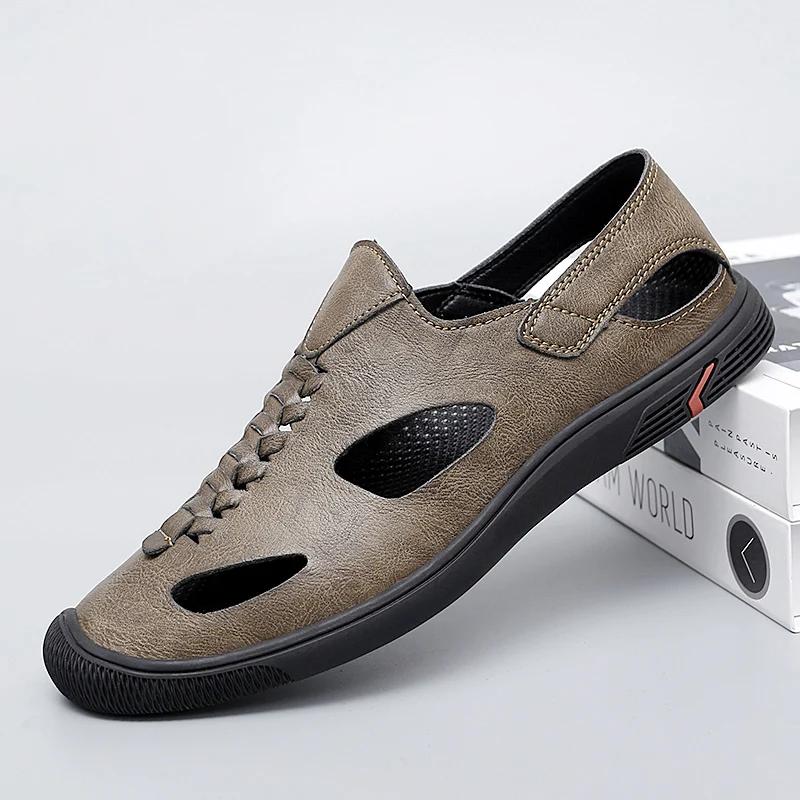 2024New Summer Men Soft Sole Sandals Casual Leather Men Anti Slip Hollow Out Flat Designer Sandals Casual Anti-slip Outdoor Shoe