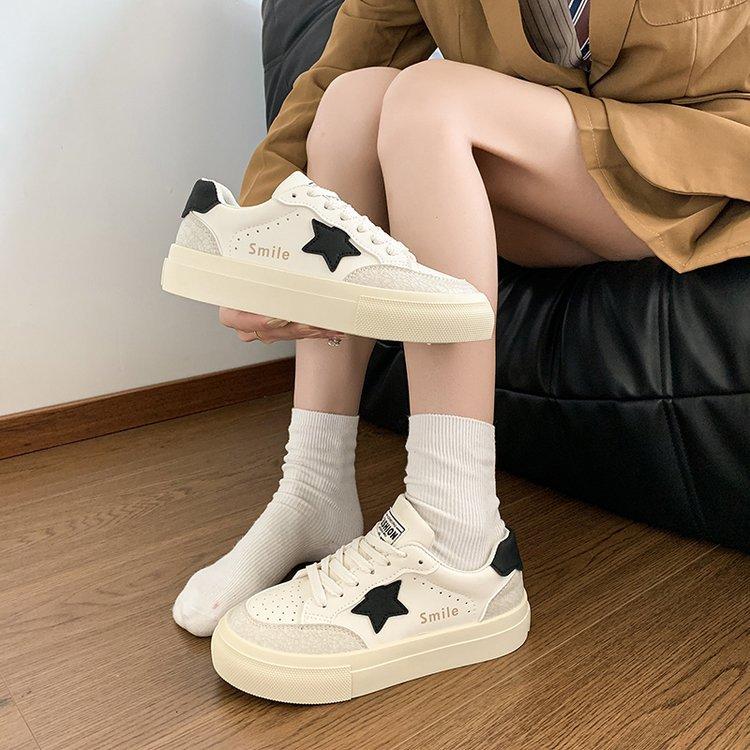 

Туфли Star little white женские 2024 новые осенне-зимние корейские версии студенческих повседневных туфель, подходящие по цвету туфли с круглым носком и плоской подошвой 35 чёрный