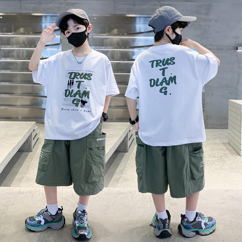 Boys' summer suit short sleeved loose 2026 new style children's summer boys' T-shirt two-piece set, men's god cool and handsome