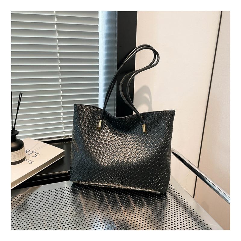 Grenzüberschreitende gewebte Handtasche mit großem Fassungsvermögen für Damen, 2025 neue Vintage- vielseitige Schultertasche mit Unterarmgriff und Tragetasche.