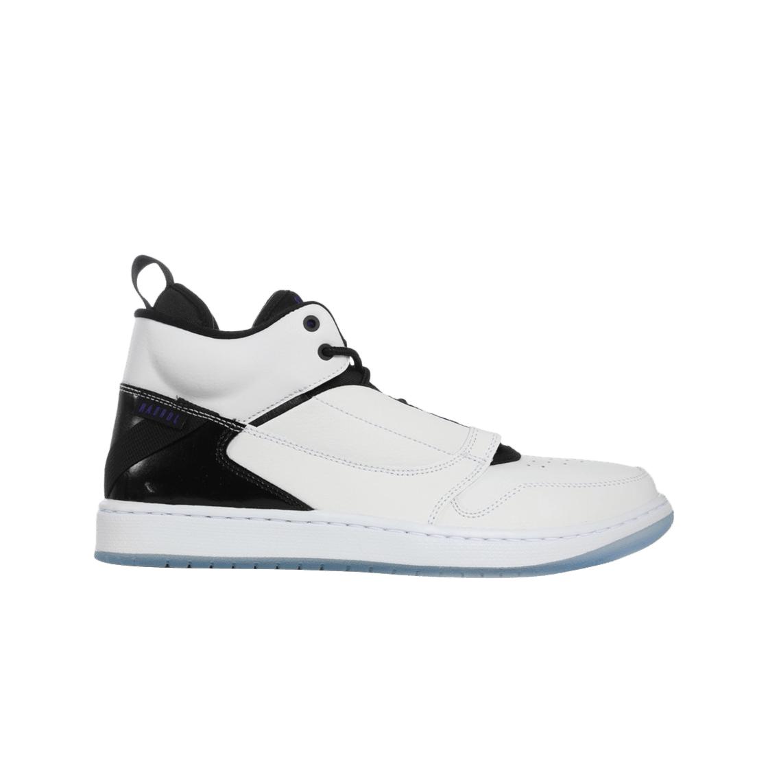 

Jordan Fadeaway White Concord 280