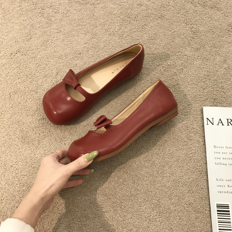 Round Head Late Evening Wind Literary Soft-soled Single Shoes Women's 2025 New Fairy Retro Bow Doudou Shoes Women's Single Shoes
