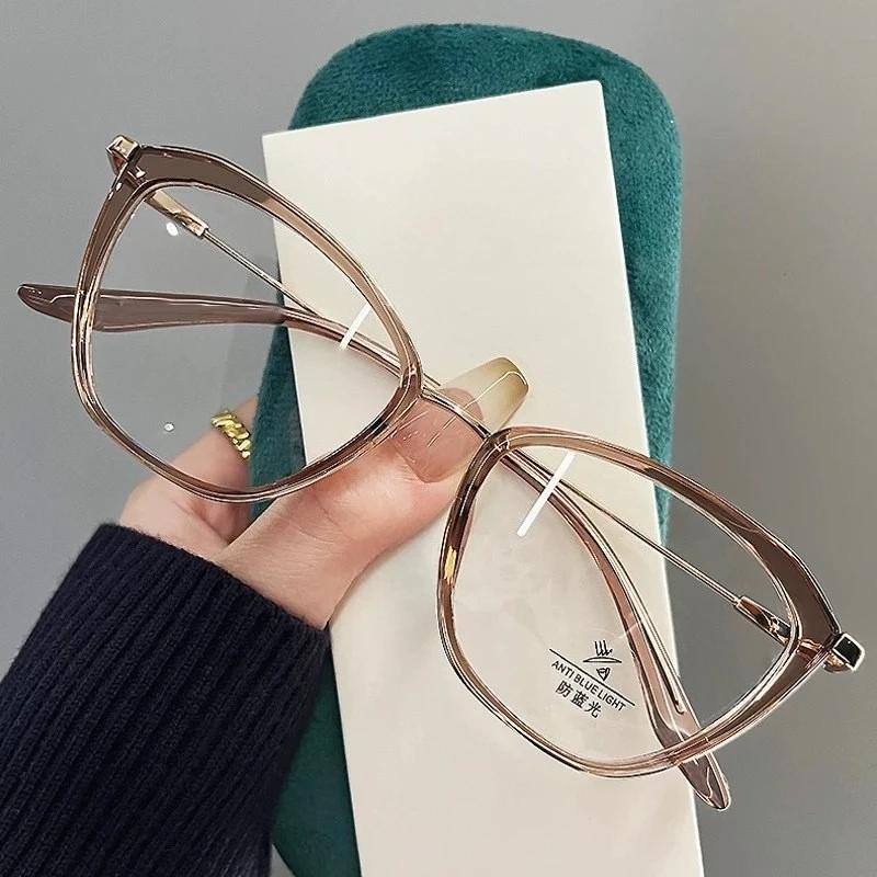 Ultra-Light Fashion Oversized Cat-Eye Presbyopia Glasses Women's INS Style Trendy HD Blue Light Blocking Reading Glasses