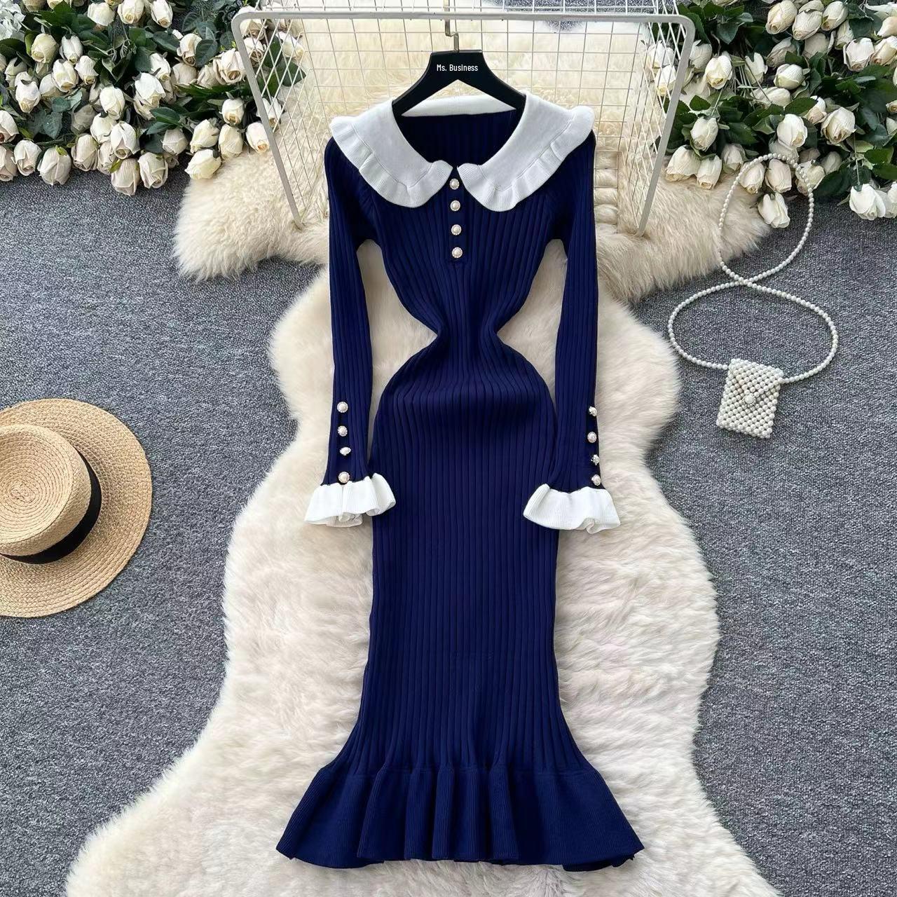 

European & American New Style Bell Sleeve Fishtail Knit Dress - Long Sleeve Sweater Skirt for Autumn/Winter, Waist-Cinching, 25 Inch Length. Medium
