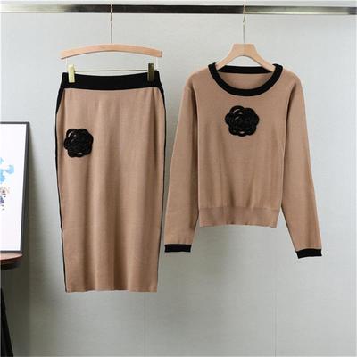Dames herfst- en winter gebreid pak Modieuze top met ronde hals contrasterende kleur heupomsluitende rok tweedelige set