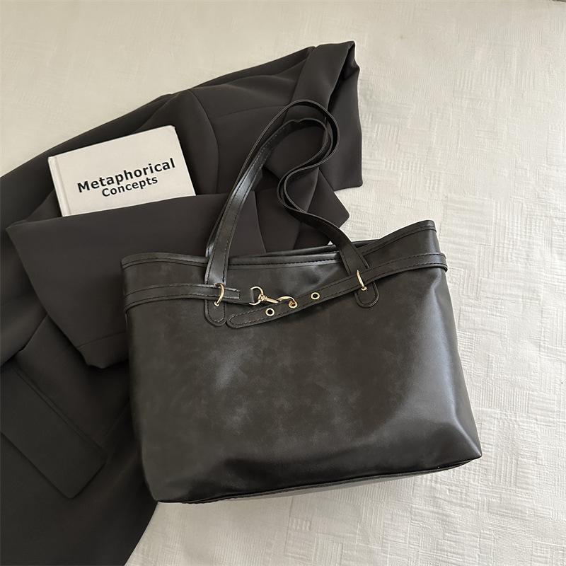 Modna jesienna nowość design PU tkanina torba na ramię nowa damska torba trend wszechstronna prosta torba