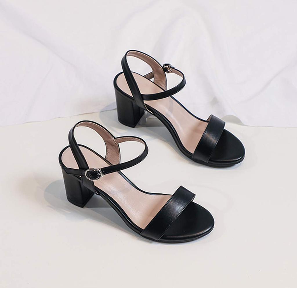 ZUYEE Strap Sandals with Chunky 7cm Heel Perfect for Beautiful Legs and Easy Walking Women's Heels, Black, (23.0cm),