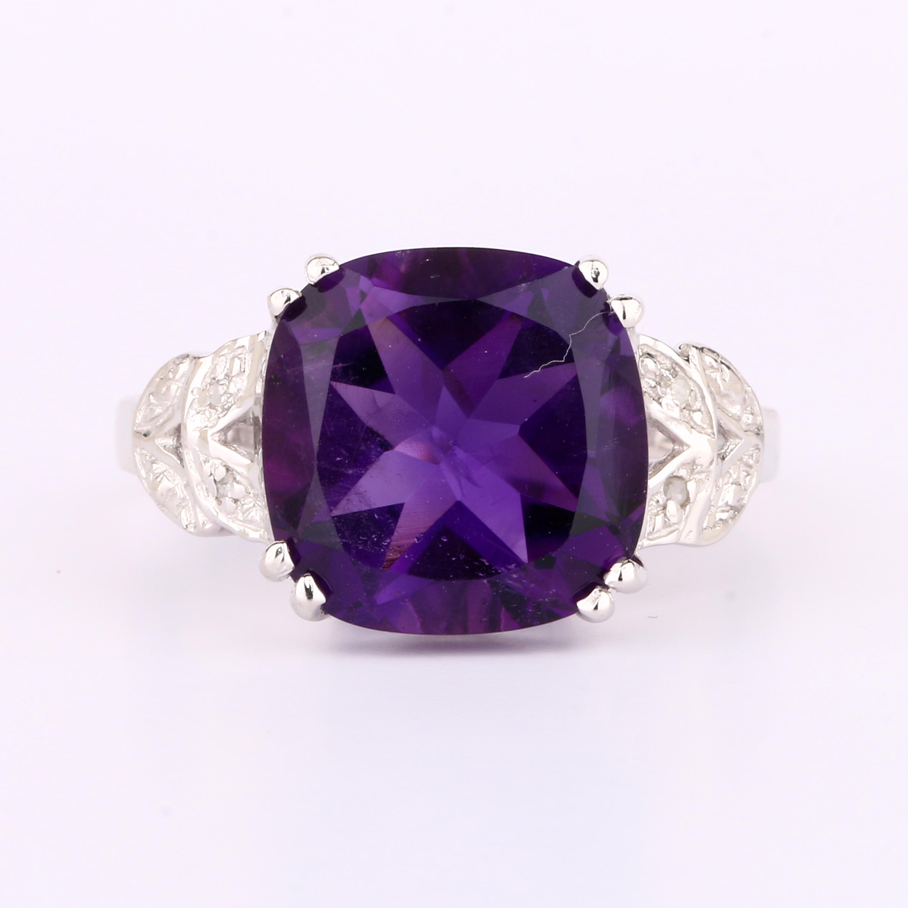 925 Sterling Silver African Amethyst Cushion