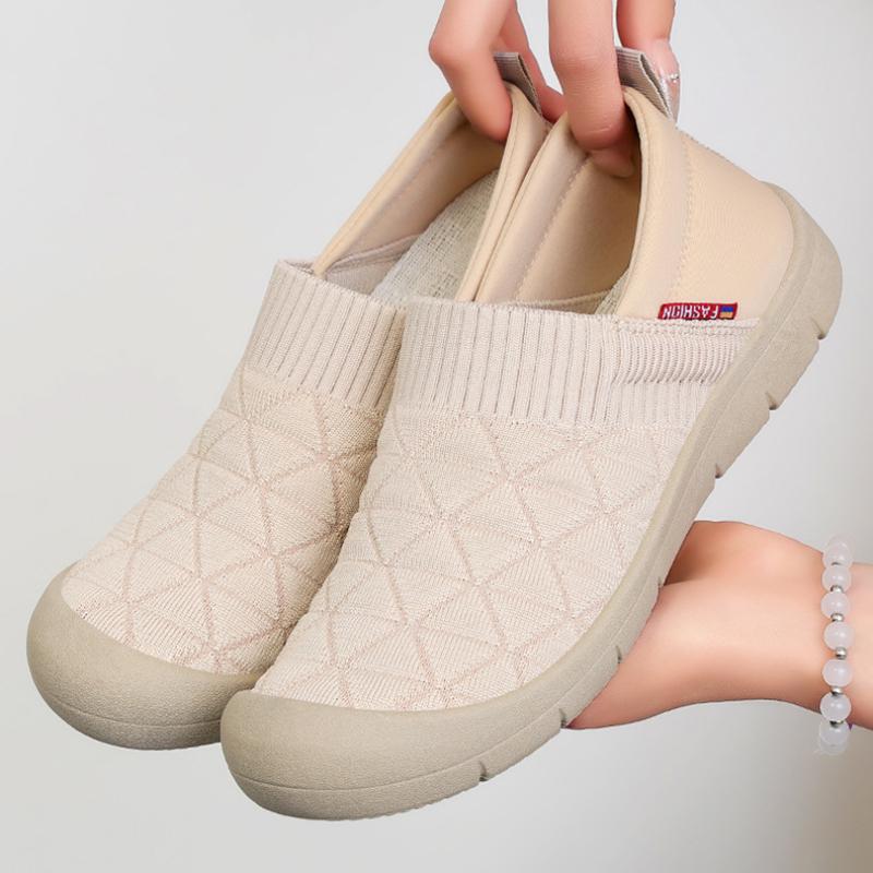 Shoes for women, versatile in summer, comfortable to step on, flat bottom, mom's shoes, soft sole