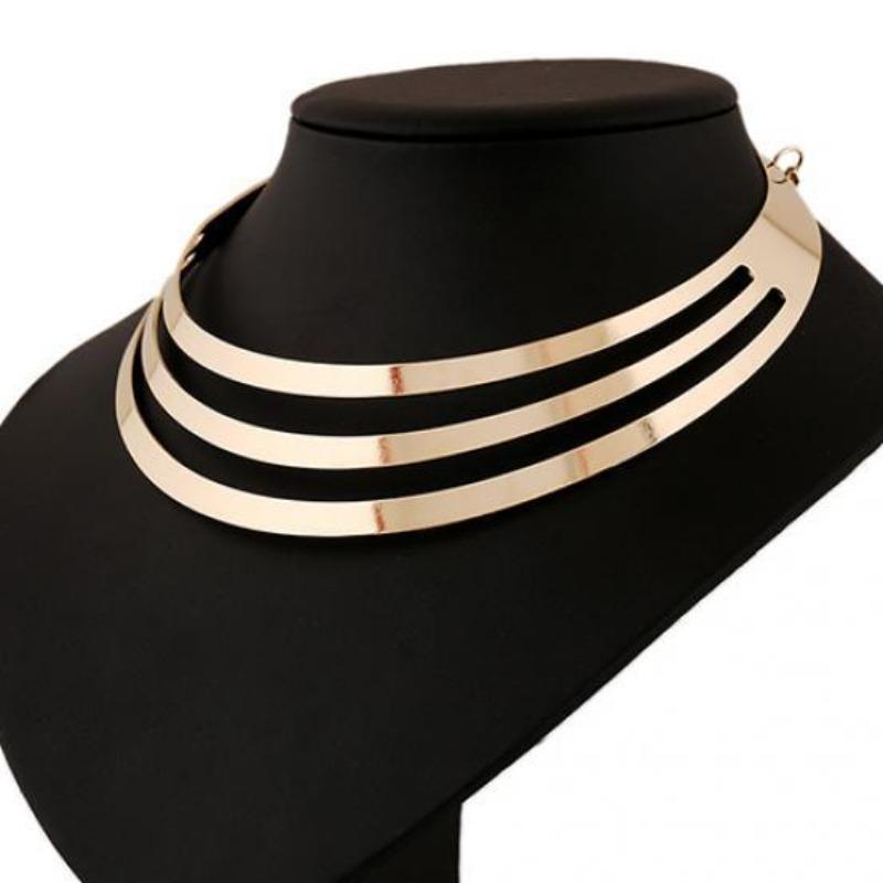 Collier ras du cou en chaîne avec pendentif en demi-cercle exagéré à 3 couches pour femmes