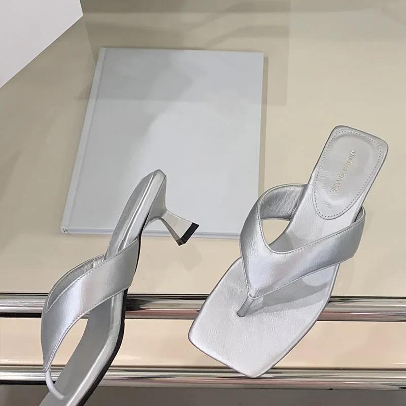 Fashion Comfort Clip Toe Heeled Slippers Women Summer Sexy Square Toe Design Brand Flip Flops Elegant Low Heel Women Shoes Beach Sandals
