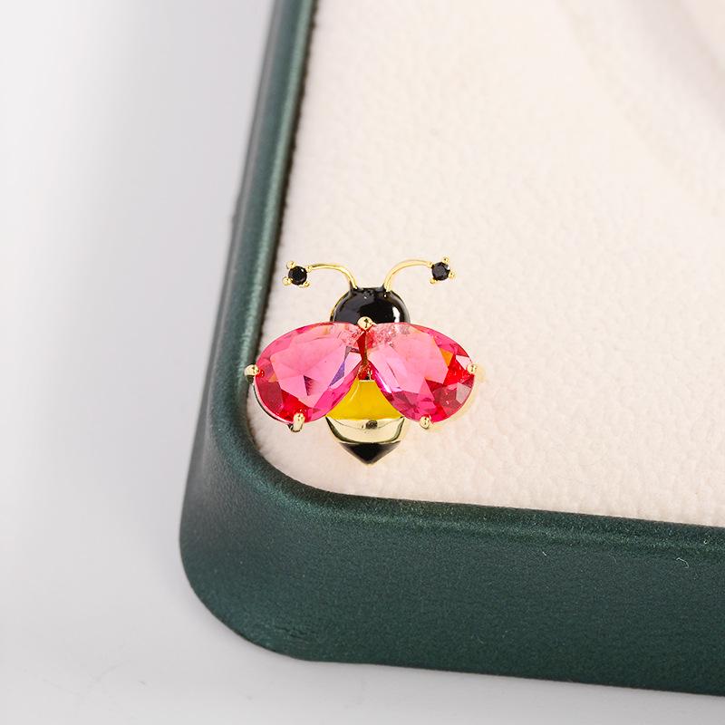 Personalized Mini Bee Collar Pin Brooch with Enamel and Zircon Inlay - Unisex Fashion Accessory