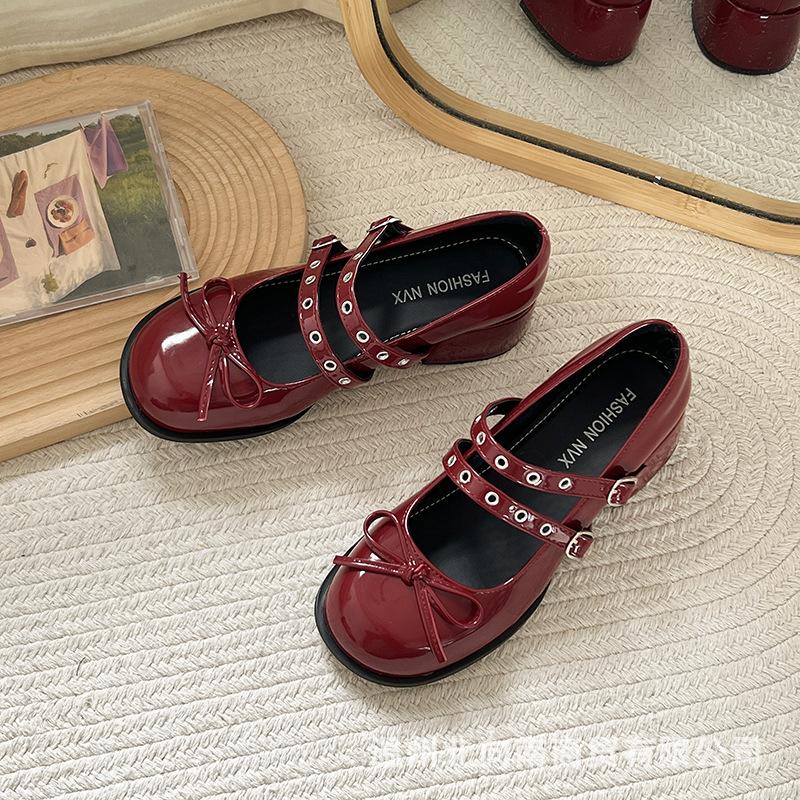 

French medium thick heel silver Mary Jane light mouth single shoes women s 2025 new autumn and summer with skirt high heels small leather shoes 40 бордовый