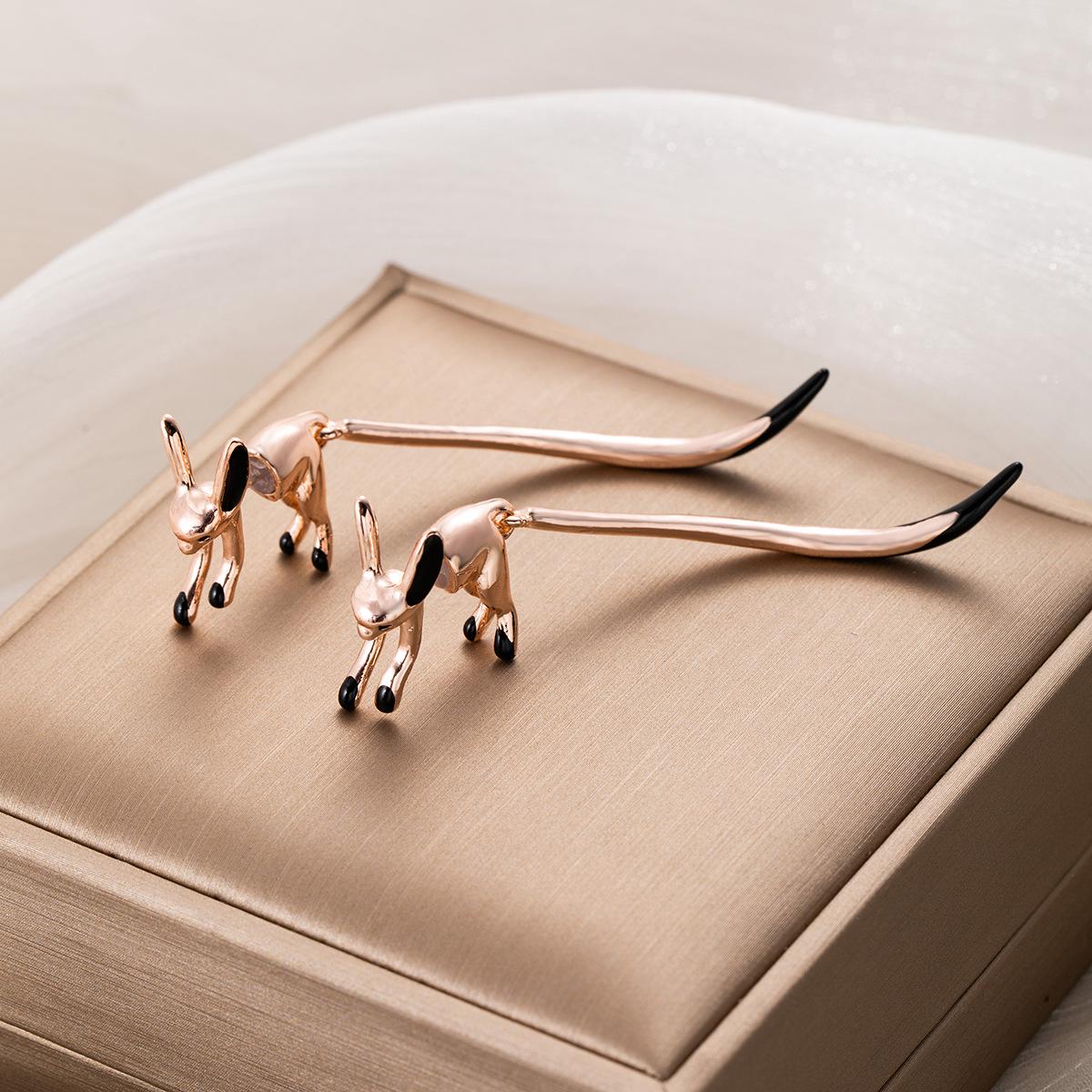 

2025 Серебряные игольчатые французские серьги в форме лисьего хвоста: Стильные длинные украшения для ушей