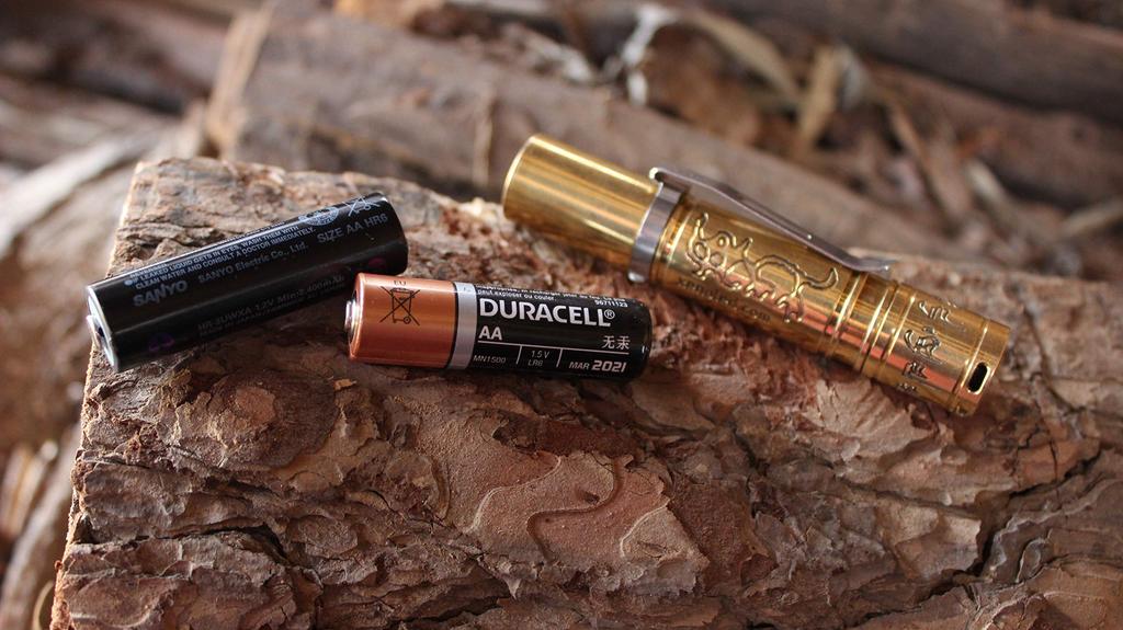 Latarka LED z XENO 6 IPX8 AA Alkaliczna AA Akumulatorowa Niklowo-Metalowo-Wodorkowa Katastrofa Domowa Zewnętrzna Szkolna Użytkowanie Źródło ES1, Długopisowa, Tryby,