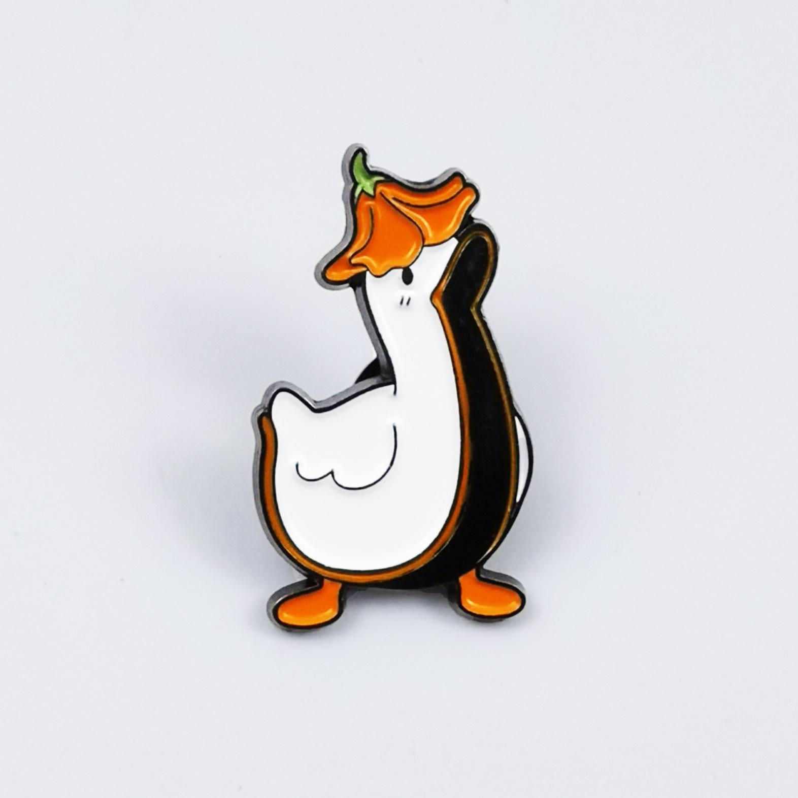 Adorable White Duck Cartoon Brooch - Creative Metal Animal Accessory for Clothing & Bags