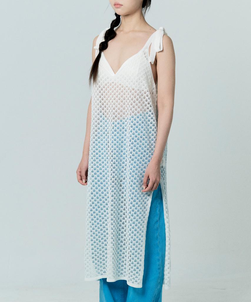 Tobaseu Knit Dress With Cutout Punching Strap Detail (White)