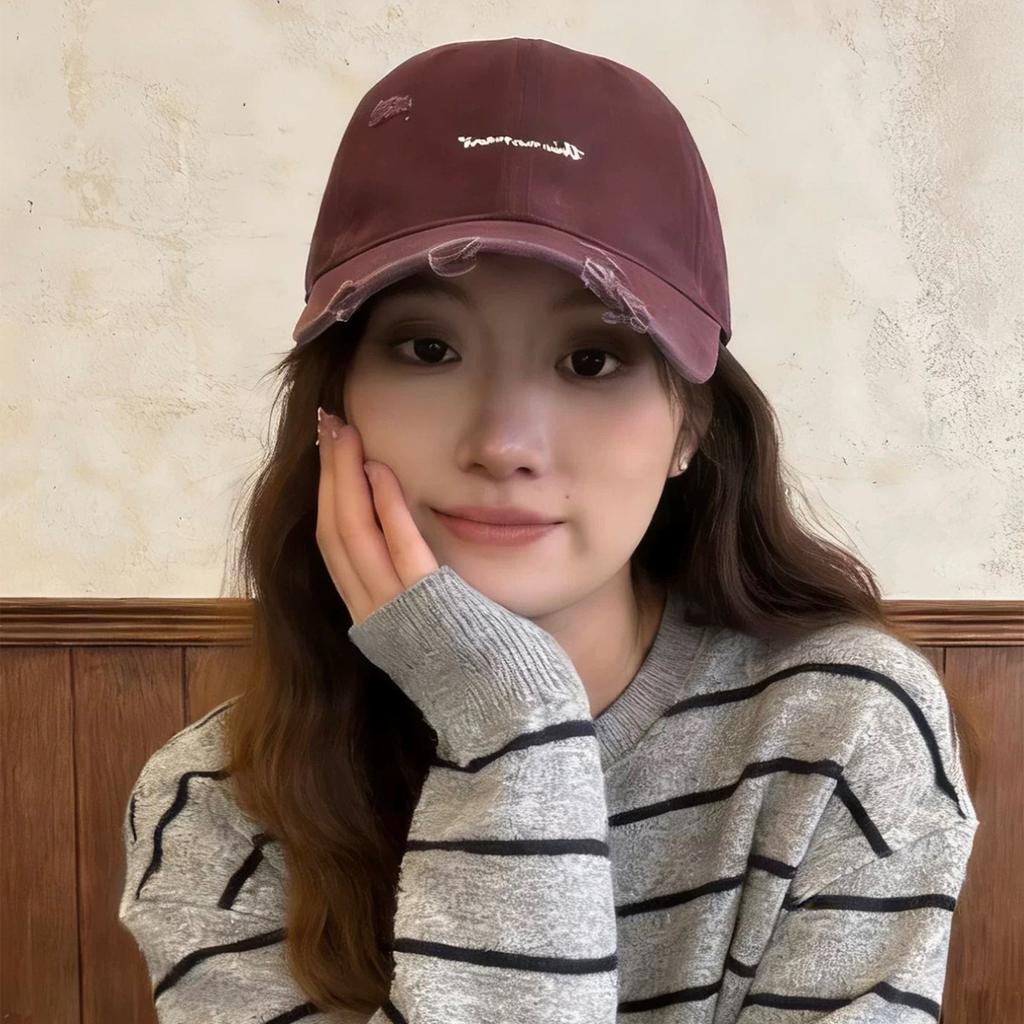 Spring And Autumn Cave Wind Embroidery Letter Baseball Cap Men'S And Women'S Shade Simple Personality Casual Cap
