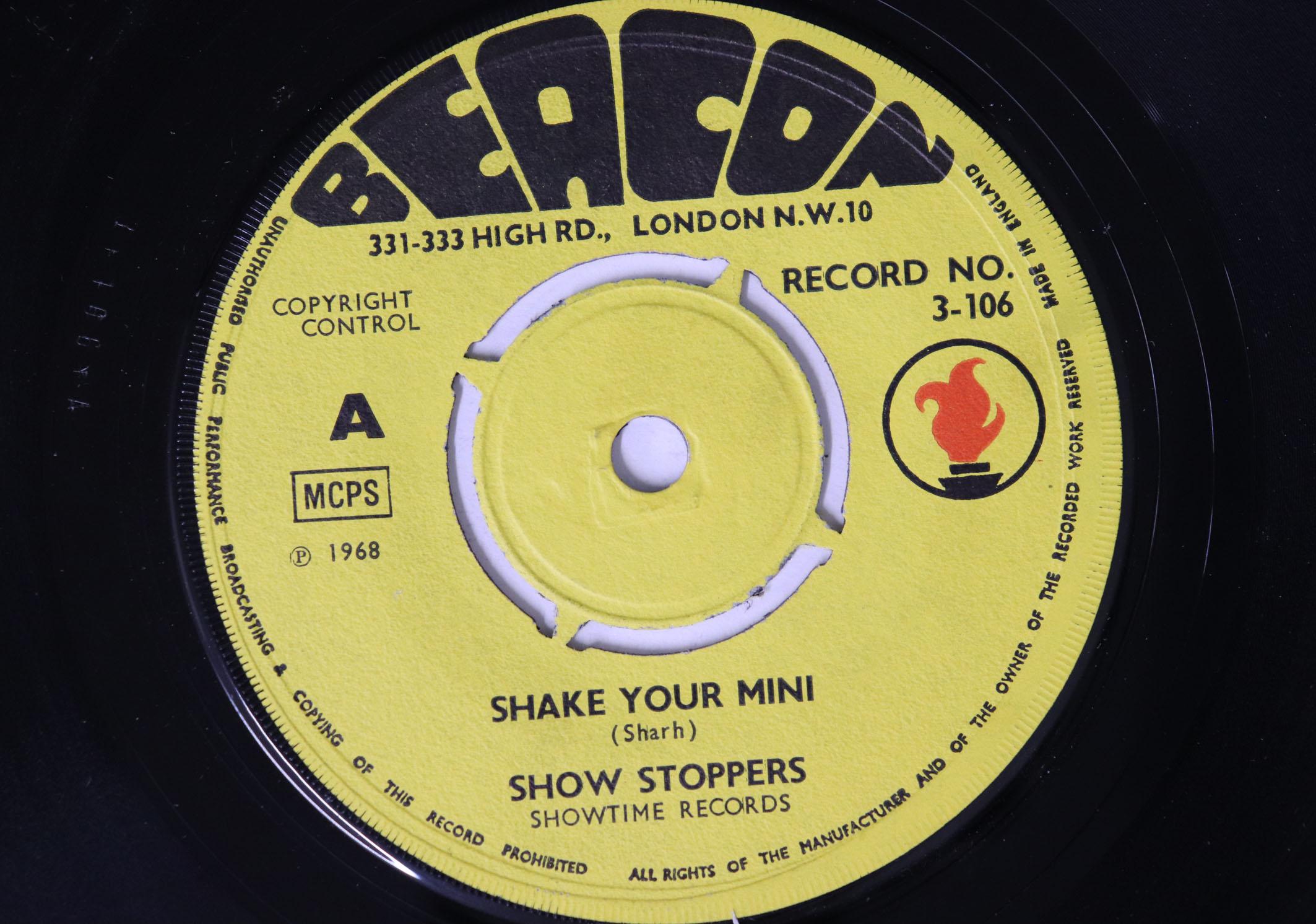 

7inch Record SHOW STOPPERS - Shake Your Mini / Heartbreaker 3106 BEACON 1968 UK Soul/Funk Used