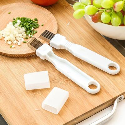 Taglia Cipolla Grattugie Multifunzione Cipolla Aglio Pomodoro Spada Tagliaverdure Affettatrice Gadget da Cucina