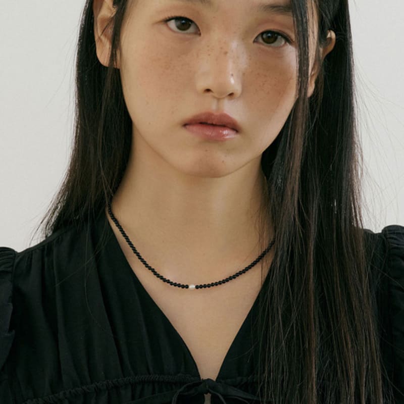 Lucirzu Pearl Pendant Onyx Necklace (black)