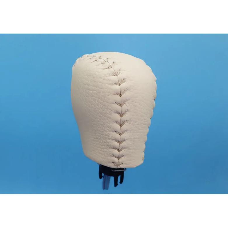 

New Real Leather Gear Shift Knob Cover For Infiniti Q70 M25 M35 M37 2007 2008 2009 2010 2011 2012 2013 2015 2016 2017 2018 червоний