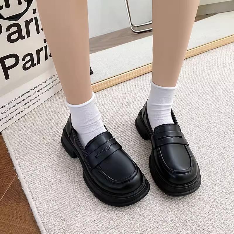Round head platform British loafers women's 2025 new retro versatile jk dress single shoes black thick heel small leather shoes