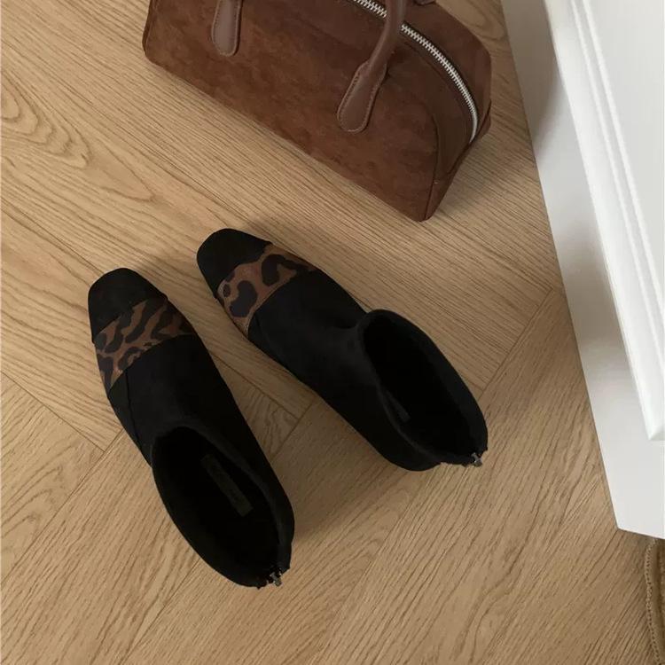 Women's Square-Toe Soft-Sole Ankle Boots 2025 - Fashionable, Slim, Niche Design for Autumn/Winter Trending Martin Style.