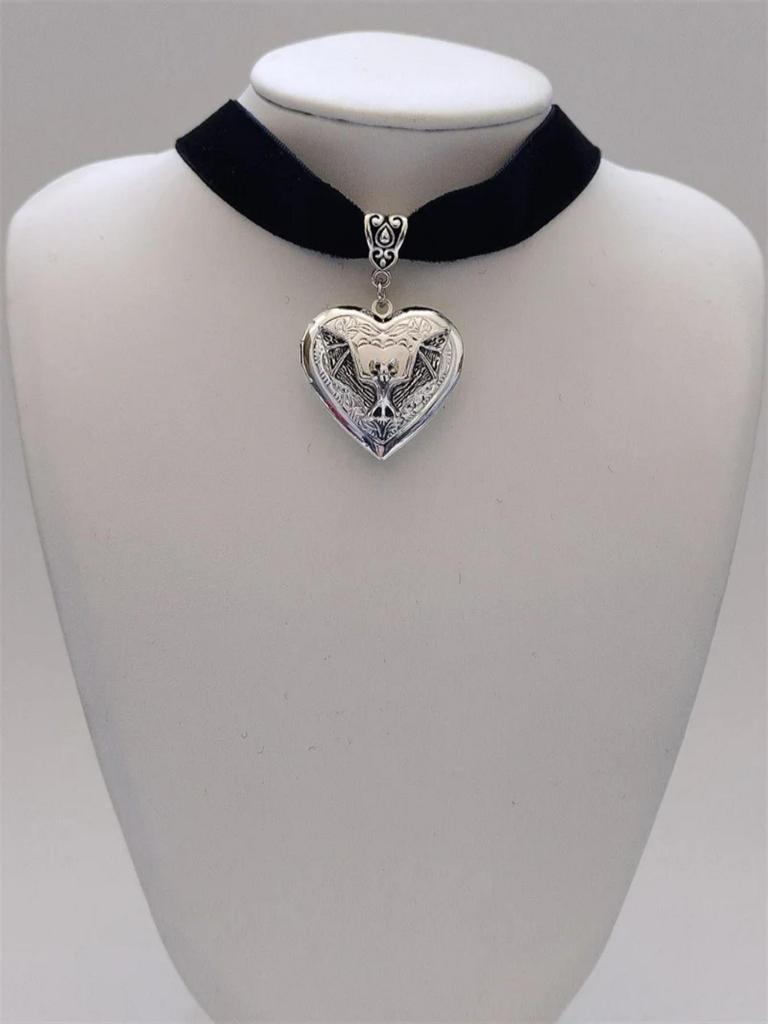 Silver Victorian Heart Photo Locket Necklace