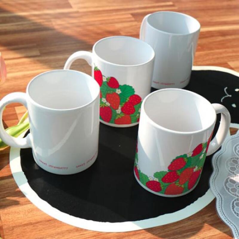 gb753-Design Mug 4p-Sweet Strawberry Field