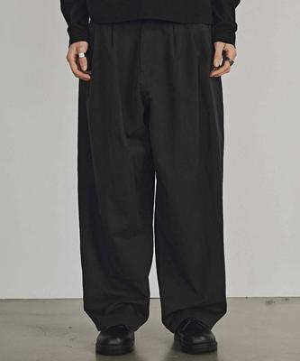 Kaneitei Soft Touch Two Tuck Slacks (Black)