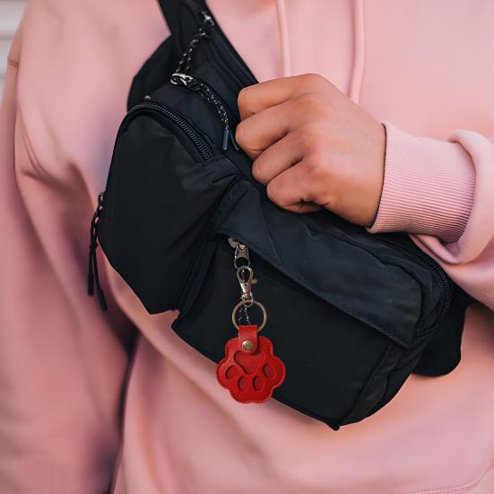 Faux Leather Pet Memorial Keychain Paw Shaped Keepsake Key Chain Easy to Use Pet Hair Storage Bag Key Holder