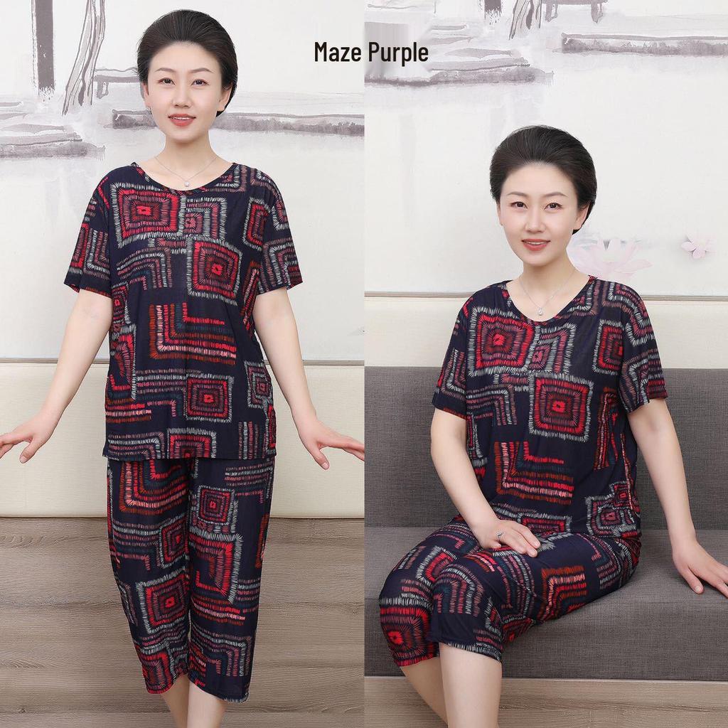 Summer Ice Silk Casual Suit for Elderly Women: Short Sleeve Fashion Outfit for Mothers and Grandmothers
