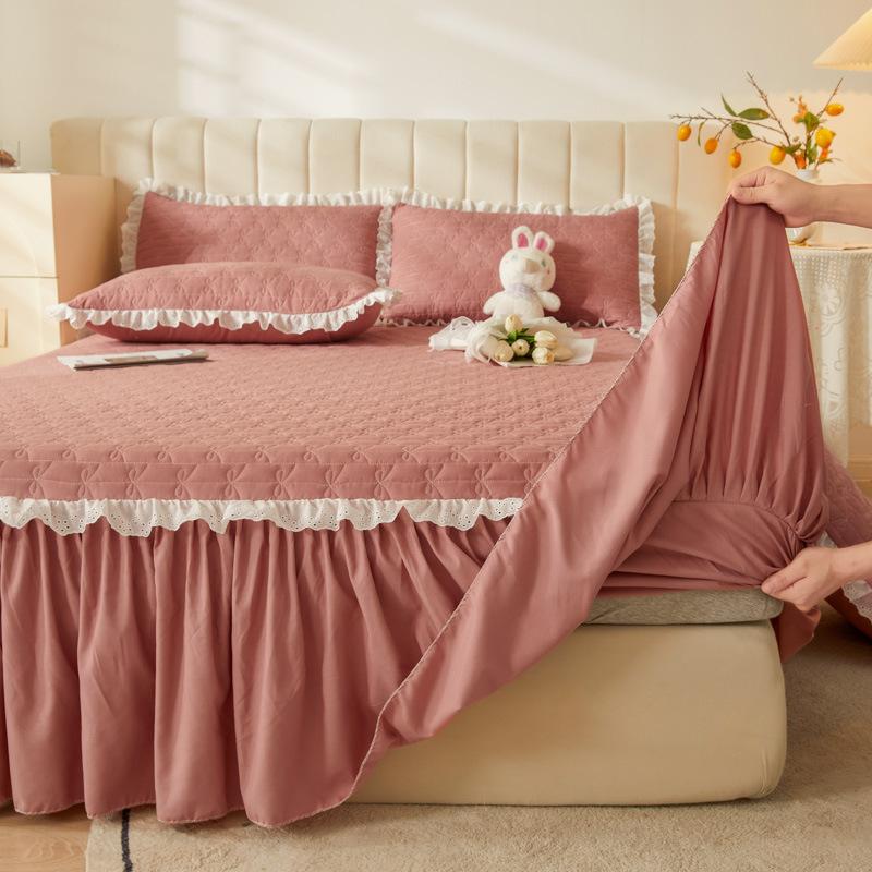 Premium Thickened Baby Velvet Bed Skirt Three Piece Set Warm Milk Velvet Embroidered Ruffle Bed Cover, Sealy Mattress Protector, Anti-Slip Bedding Set