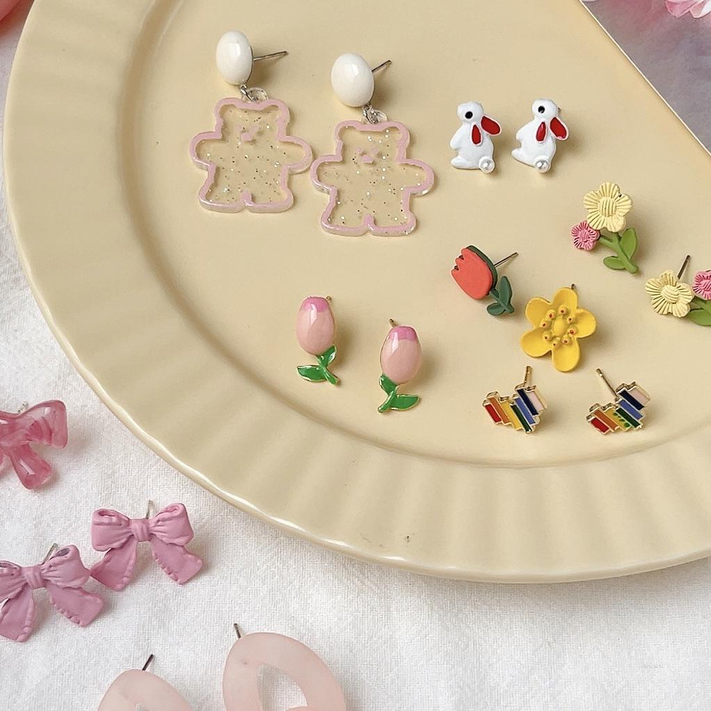 Fresh And Sweet Cute Piggy Bow Flower Bear Stud Earrings Female Soft Girl Temperament Versatile Stud Earrings Pendant