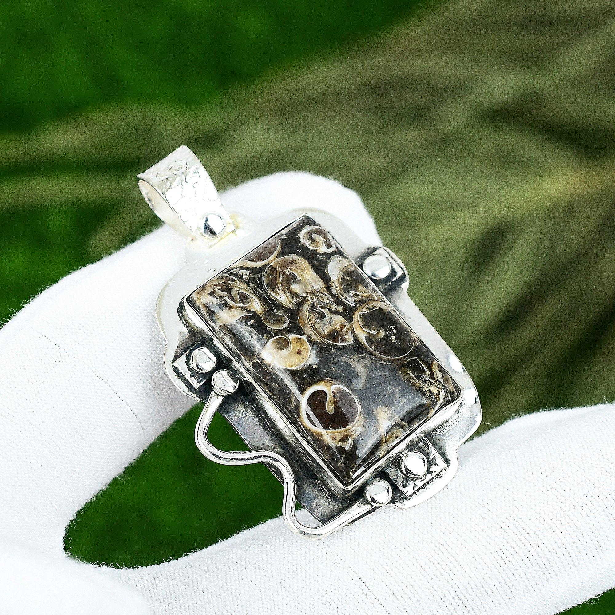 

Natural Turritella Agate Gemstone Pendant 925 Sterling Silver Indian Jewelry