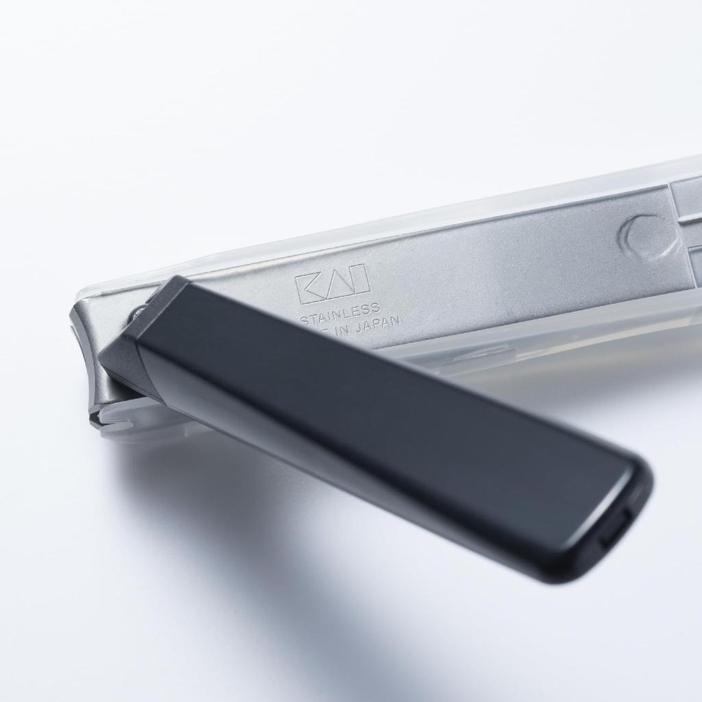Kai Nail Clippers Type 001S Black Curved Made In KE0120 Blade, Japan,
