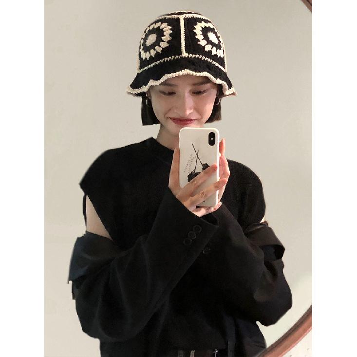 Japanese-style Sweet Hollow Floral Embroidered Knitted Hat for Women, Autumn and Winter, Warm and Versatile Woolen Fisherman Hat for Students, Trendy
