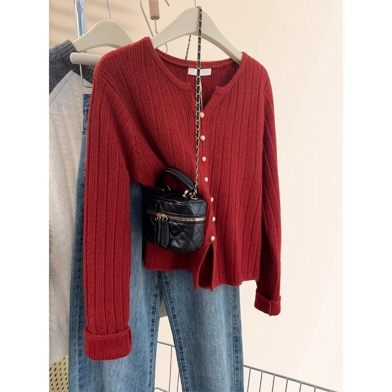 

Red v-neck front shoulder sweater for women s autumn and winter thickened sense of high-end natal new inside knitted bottoming shirt outside XL красный