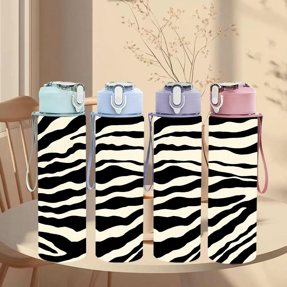 1PC Zebra Stripe Animal Skin Pattern Print 750ml Color Plastic Sports Water Bottle Leakproof Flip Straw Lid Suitable for Sports Office Home Use