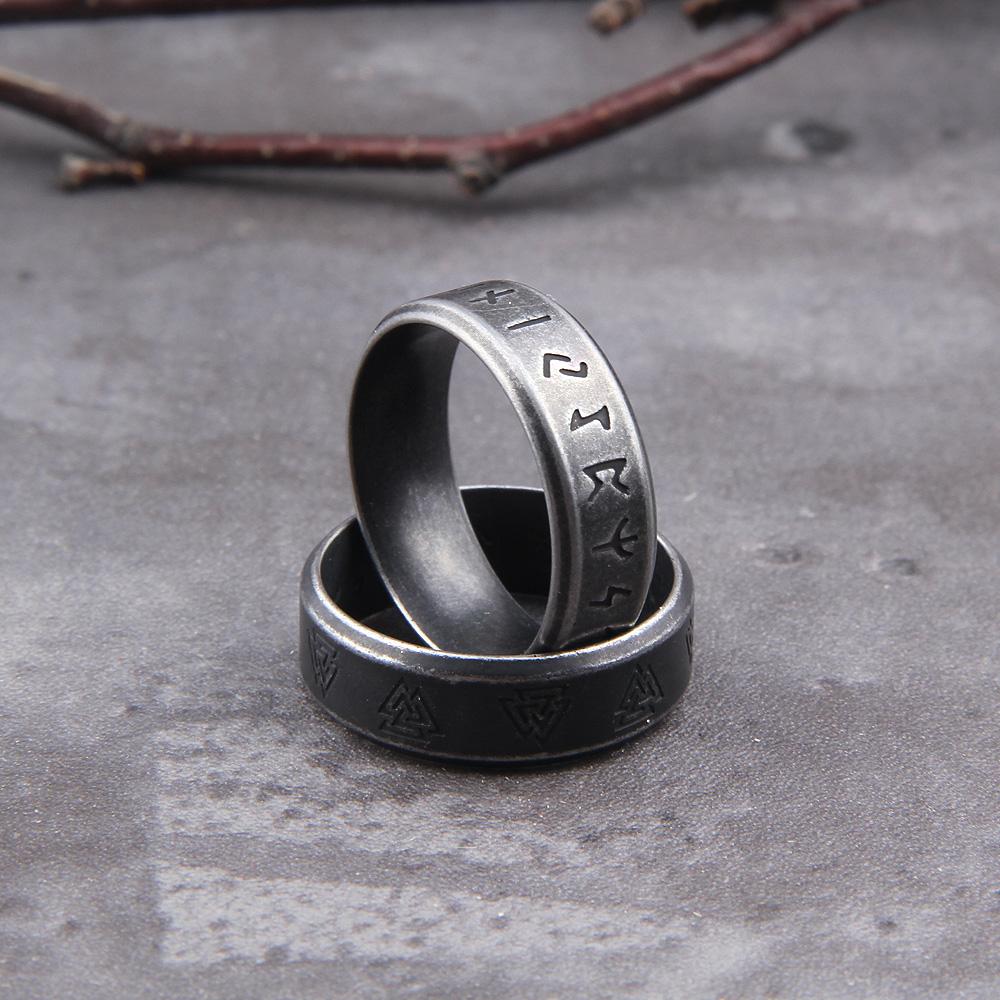 316L rostfritt stål Odin Norse Vikingamulet Rune Modestil män och kvinnor modeord RETRO Ringar Smycken med trälåda