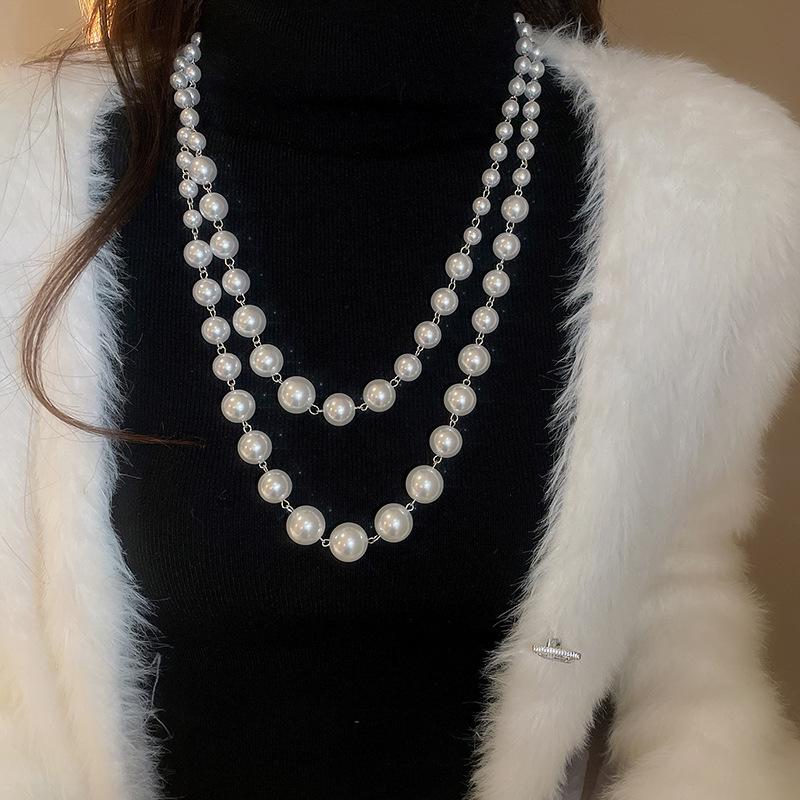 Korean Vintage Pearl Sweater Necklace - Autumn/Winter High-End Fashionable Accessory
