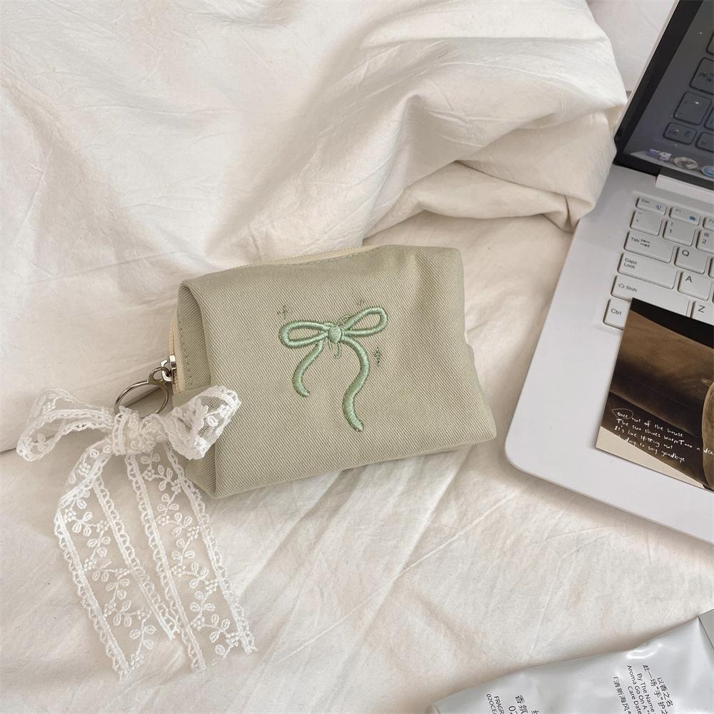Large Capacity Bow Tie Three-dimensional Makeup Storage Bag Internal Layered Card Bag Cosmetic Bag